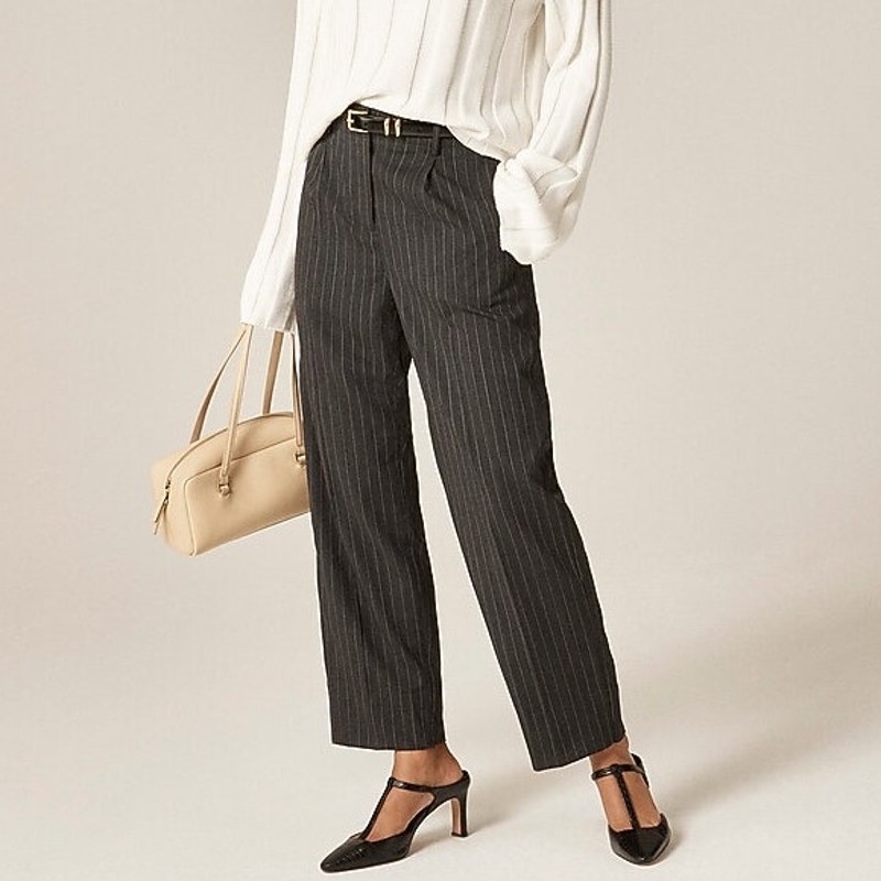 J.Crew Pleated Tapered Pant Pinstripe Italian Gauzy Wool Blend Size 8 Nwot